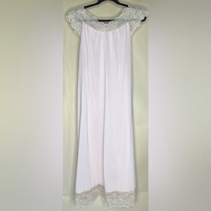 Vintage Soft Pink Lace Trimmed Nightgown Sleep Dress No Size Tag Sm/Med - EUC